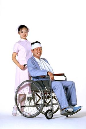 目立たず痛みがないマウスピース矯正
