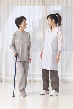 柏で磁性アタッチメントのできる歯科