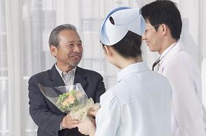 家でホワイトニングができる治療もある